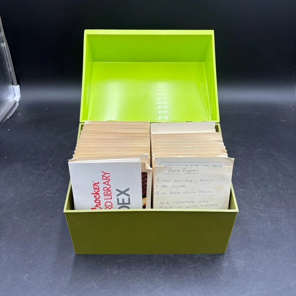 Vtg MCM Betty Crocker Recipe Card Library Avocado Green Box 1971 Decor